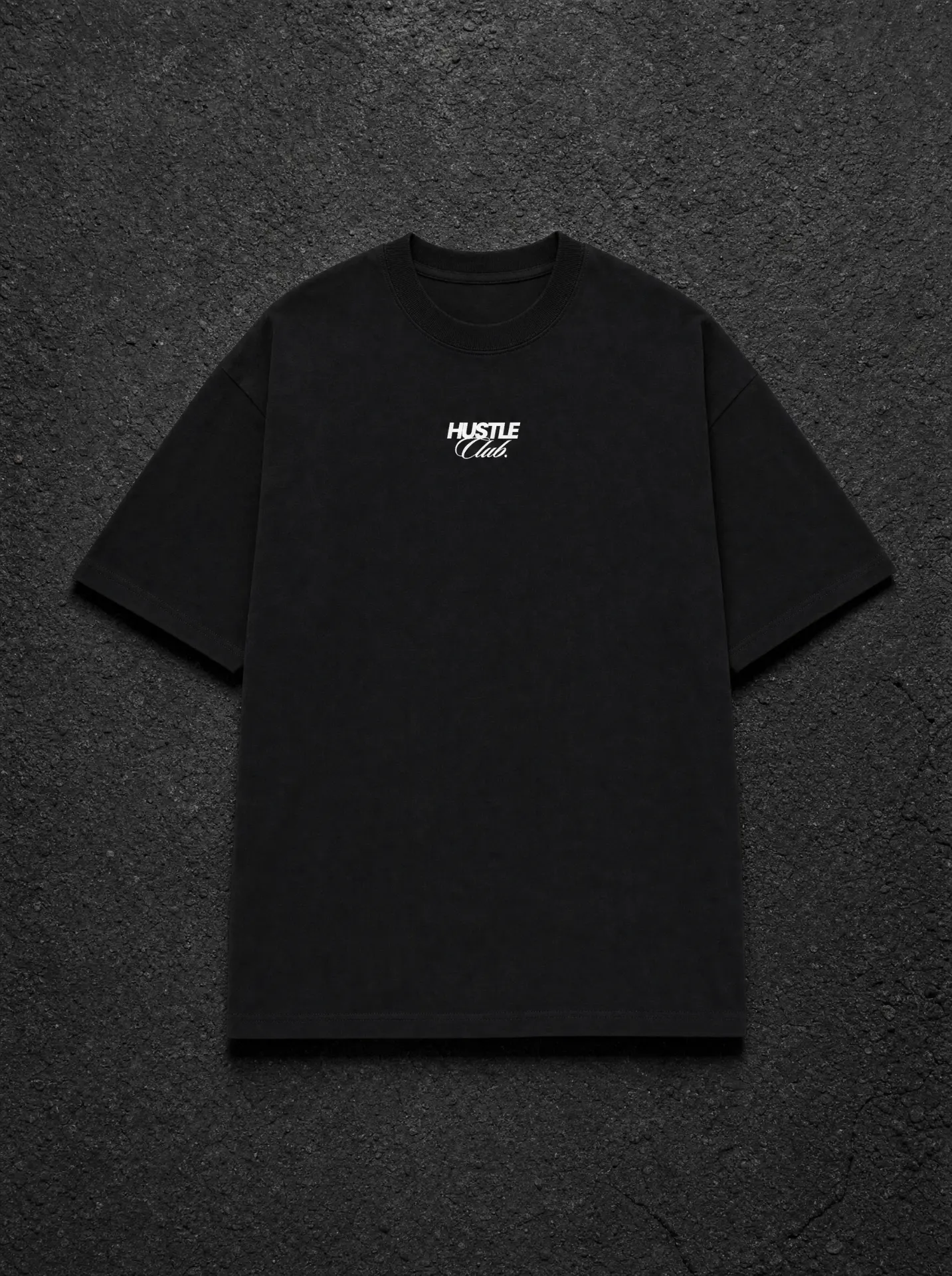 T-shirt Hustle Club noir, vue de face avec logo brodé